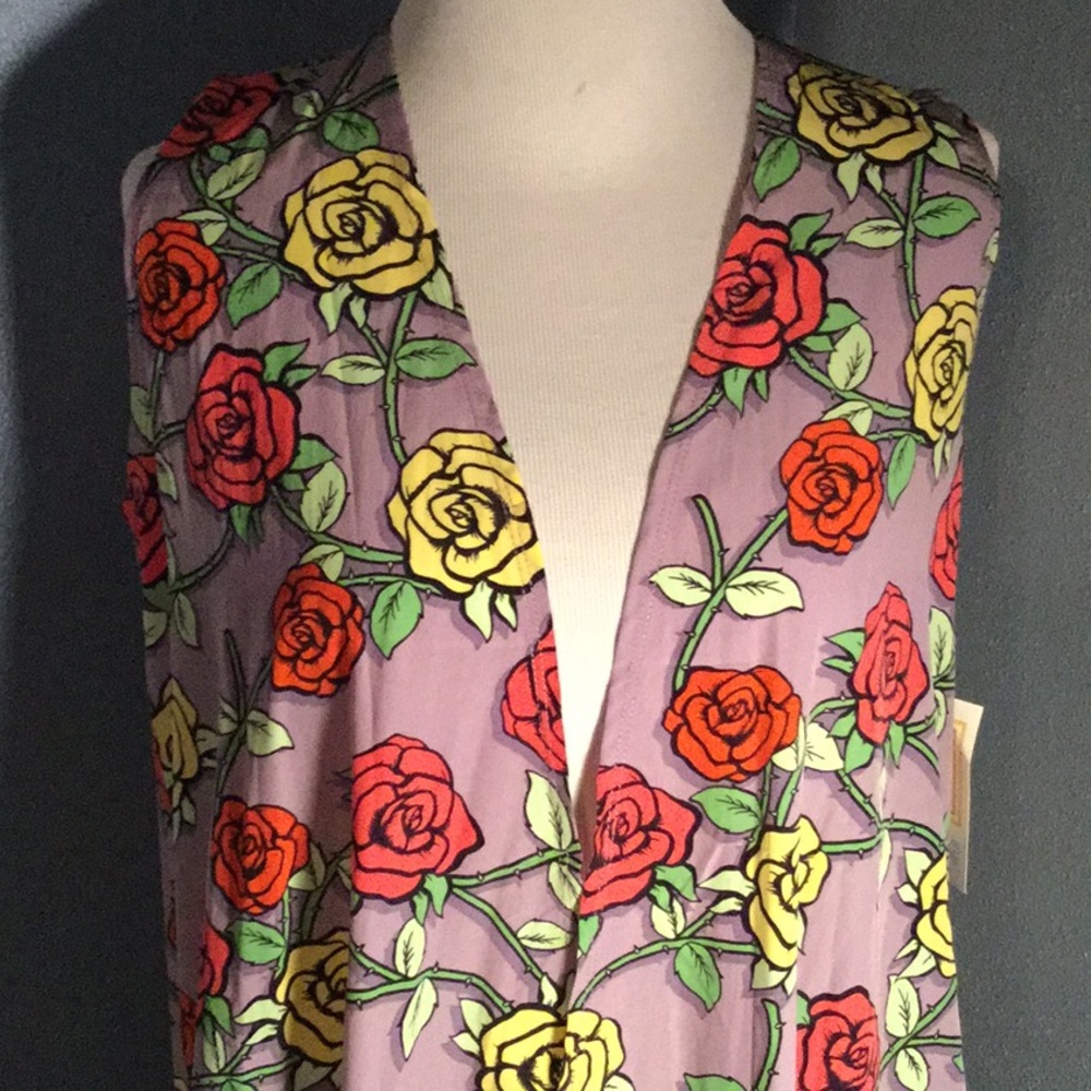 Lularoe Joy, roses!